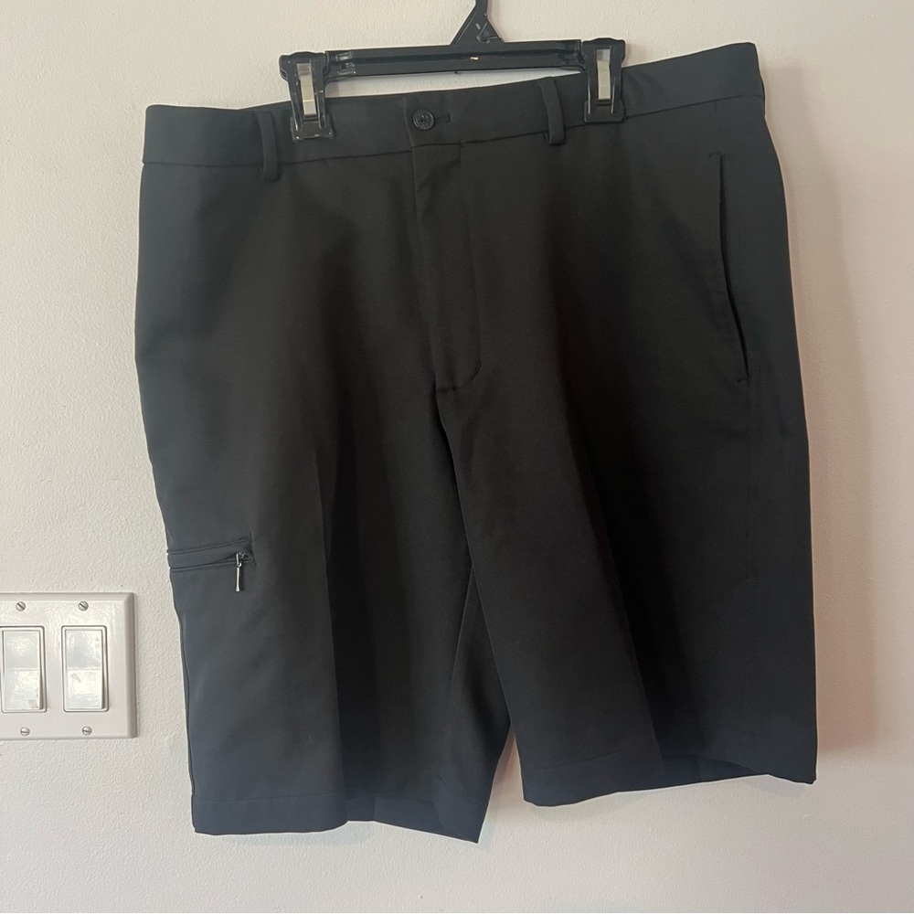 Greg Norman Collection Black Golf Shorts Walking Golfing Mens 34
